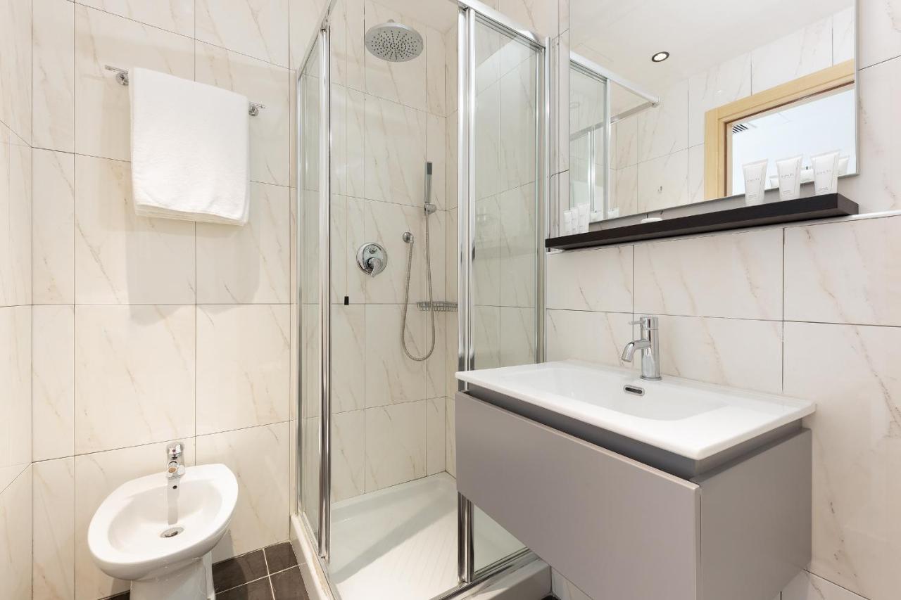 Moon Palace Hotel Arese Εξωτερικό φωτογραφία