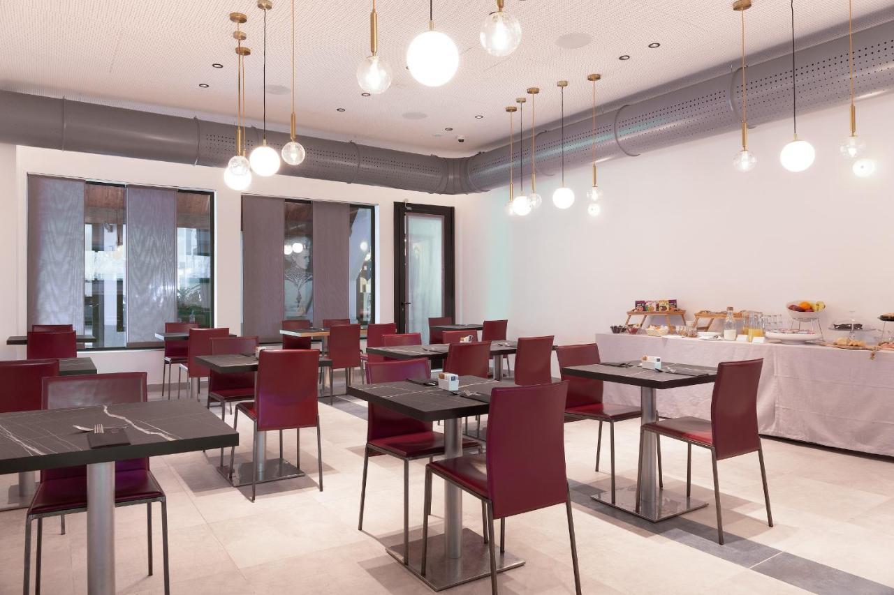 Moon Palace Hotel Arese Εξωτερικό φωτογραφία