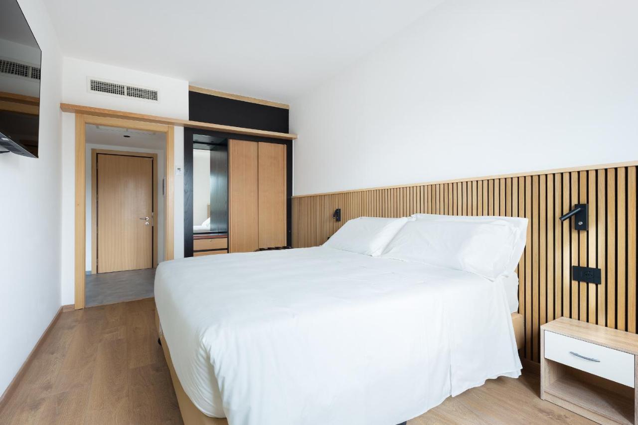 Moon Palace Hotel Arese Εξωτερικό φωτογραφία